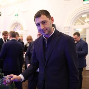 Председатель Курганского РСПП Юрий Авдалов участвует в «Елке желаний»